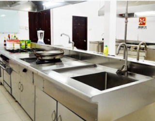 Thiết Bị Bếp Công Nghiệp Chất Lượng Cao từ Công Ty Star Quality: